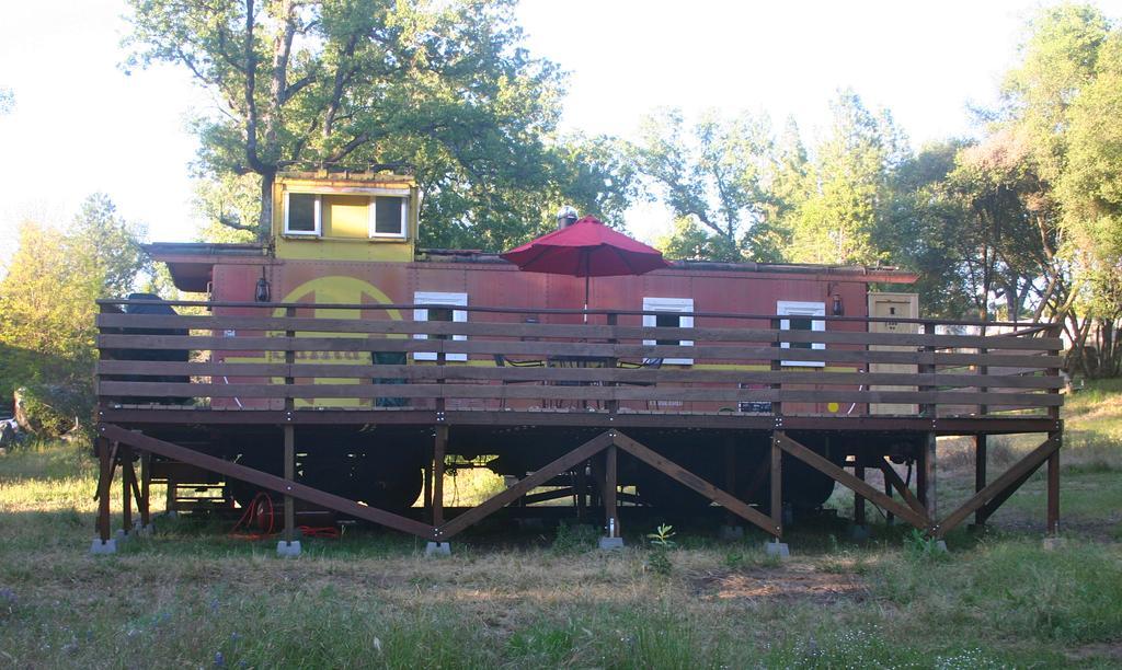 Little Red Caboose Villa Oakhurst Exteriör bild